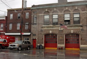 The residential building in Staten Island, NY where firefighters rescued a 3-year-old boy from the ledge of an elevator shaft. (Staten Island Advance Photo.)