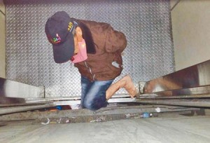 An elevator accident injured a man in Taiwan. When his daughter attempted to come to his aid, she fell down the elevator shaft and died of severe trauma. (Photo courtesy of www.wantchinatimes.com)